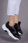 Sneaker - Schwarz - Flacher Absatz