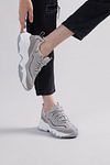 Sneaker - Grau - Flacher Absatz