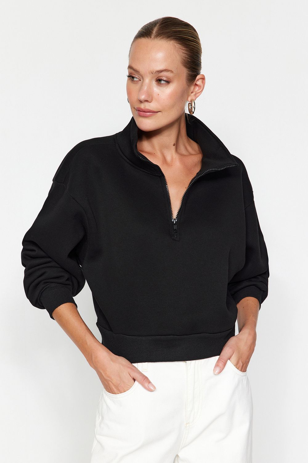Black fitted sweatshirt store