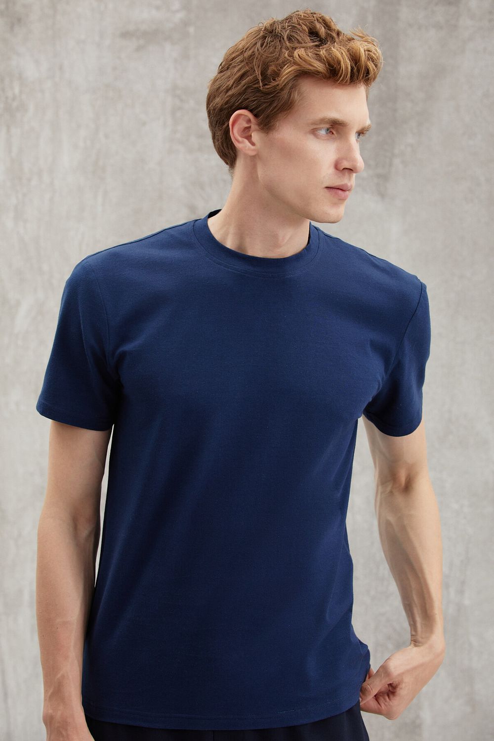 Navy blue t shirt mens store