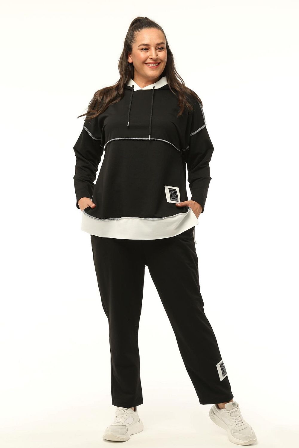 Ebsumu Women s Plus Size White Garni Detailed Tracksuit Black Set