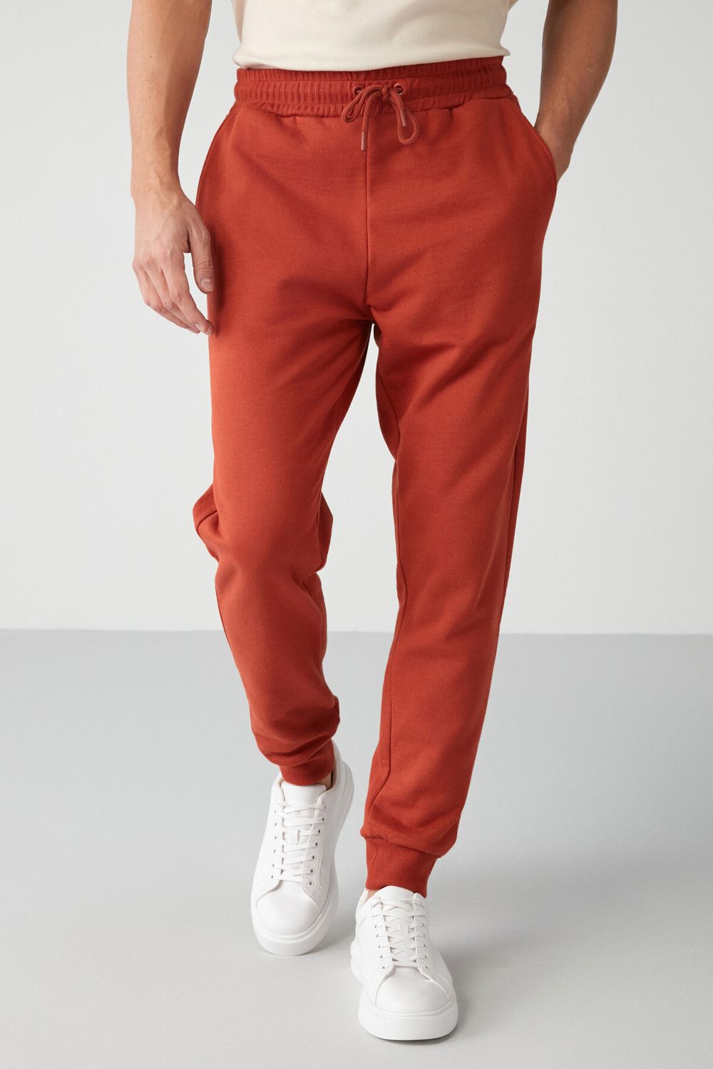 GRIMELANGE Jeremıah Men's Regular Fit Sweatpants with Flexible Fabric  Waistband and Elastic Pocket - Trendyol