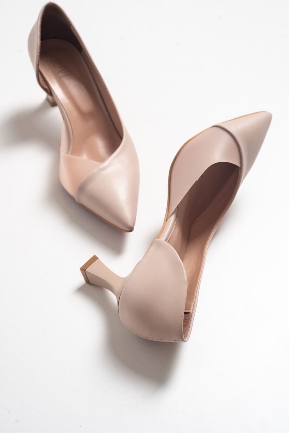 Skin shop color heels