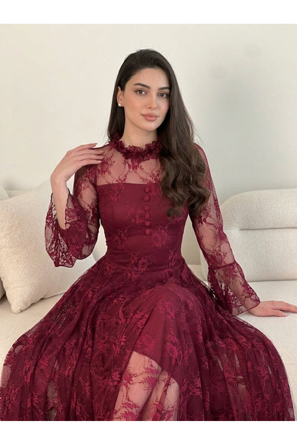 فستان "إيلينا" دانتيل باللون الأبيض الفاخر من دفنا