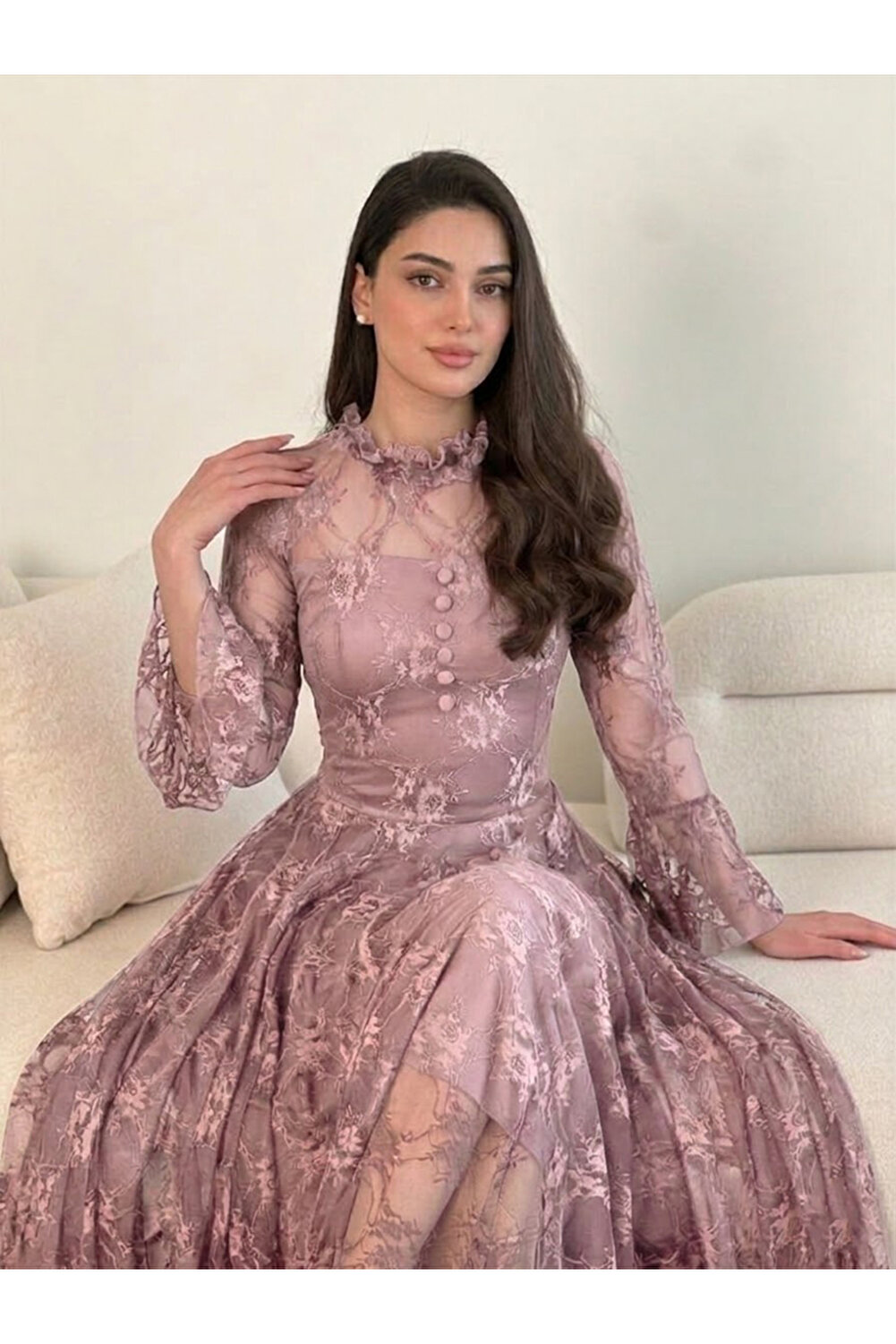 فستان "إيلينا" دانتيل باللون الأبيض الفاخر من دفنا