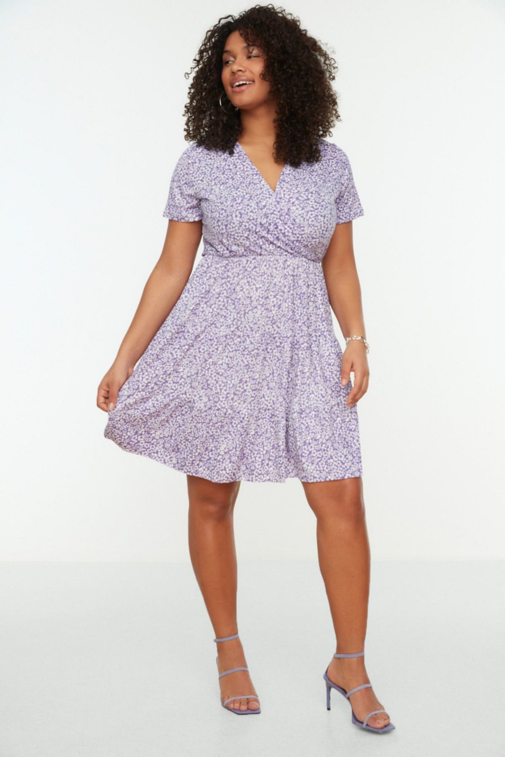 Trendyol Curve Lilac V neck Floral Patterned Knitted Dress