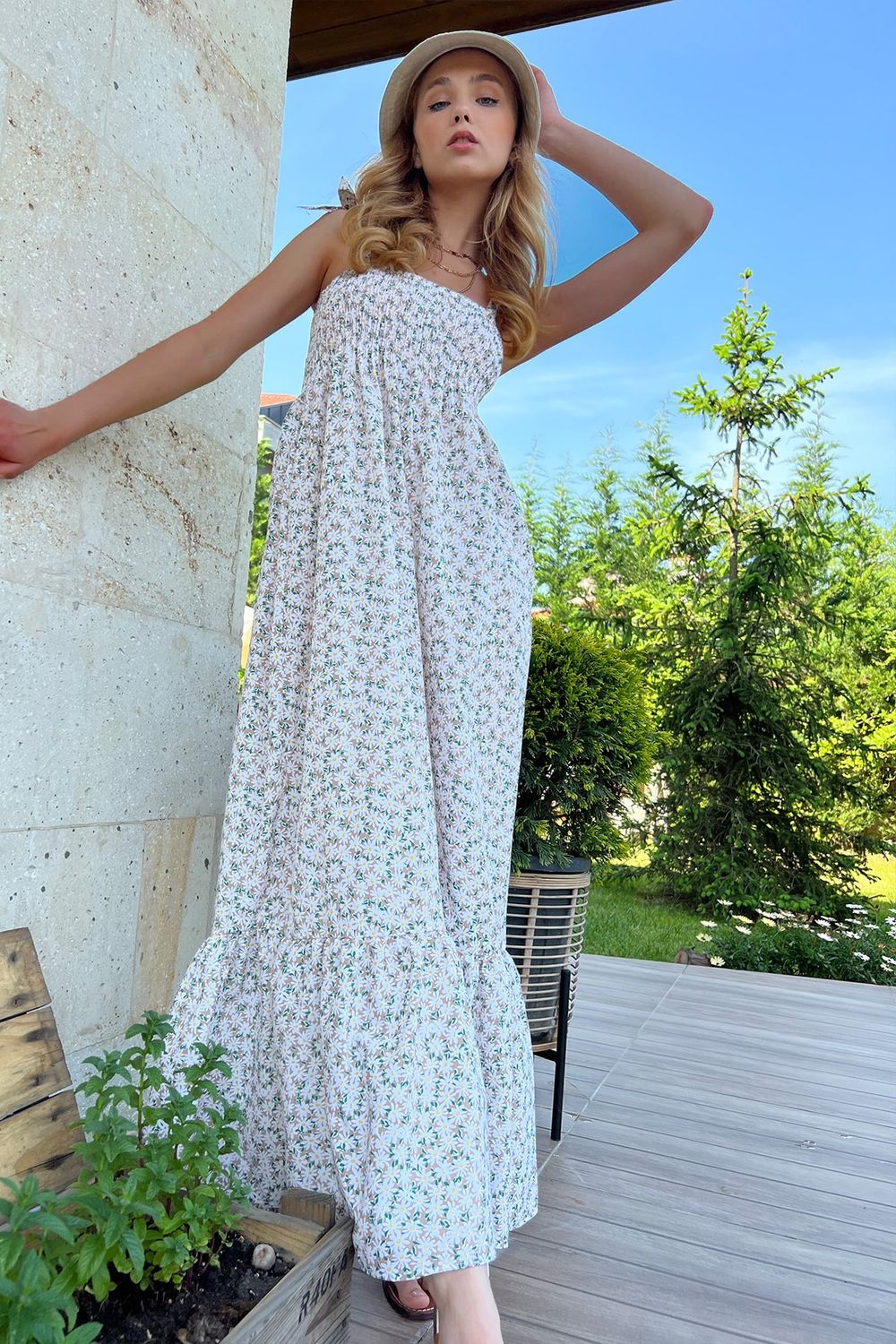 Trend Alaçatı Stili Damen-Popeline-Kleid mit Blumenmuster und Volantsaum in  Beige, mit Seilriemen und Gimpe ALC-X8732 - Trendyol