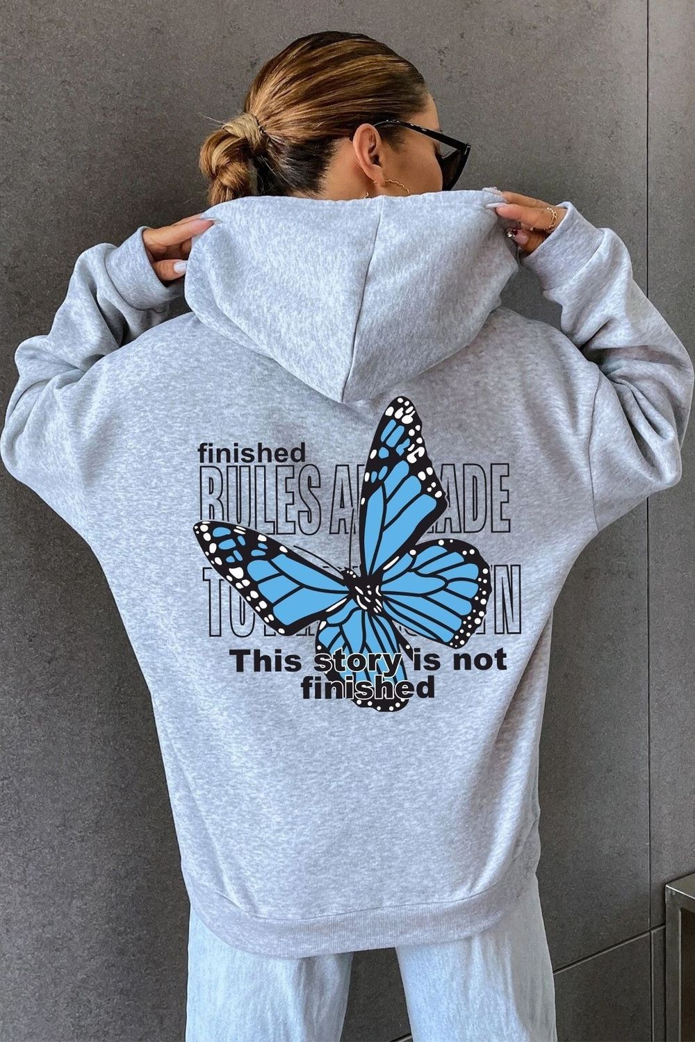 uyguntarz Unisex-Sweatshirt mit Schmetterlings-Rückendruck - Trendyol