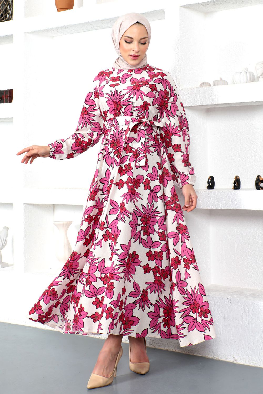 Trendyol - Tsd230223 mit Blumengemustertes elastischer Taille Pink Kleid Tesettür Dünyası