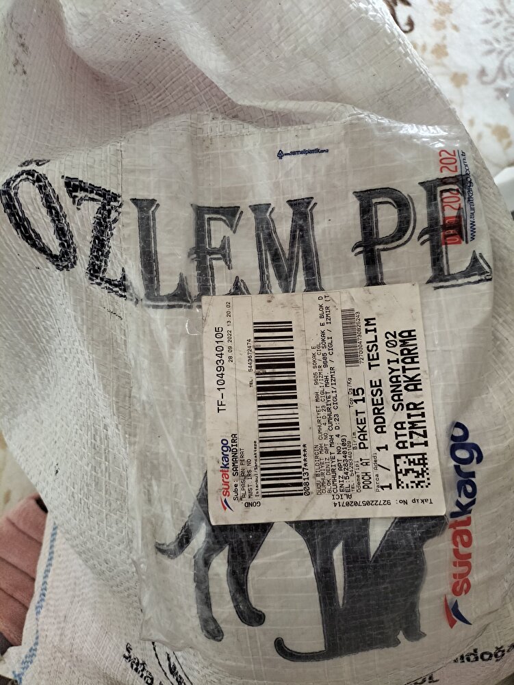 bu şekilde geliyor biz sokakta ki canlar için aldık her amamyı yemiyorlar ama bunu severek yediler