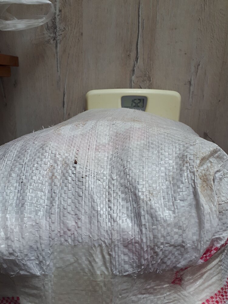 hızlı ve hasarsız elimize ulaştı. kilosu da tam geldi :15.
