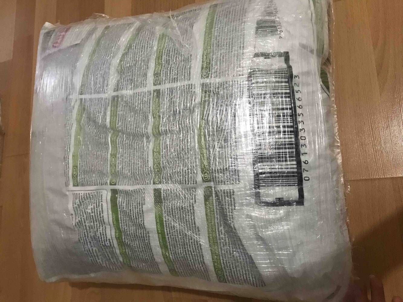 Çok sağlam ve hızlı geldi.Ayrıca son kullanma tarihide çok iyi fiyatıda keza öyle