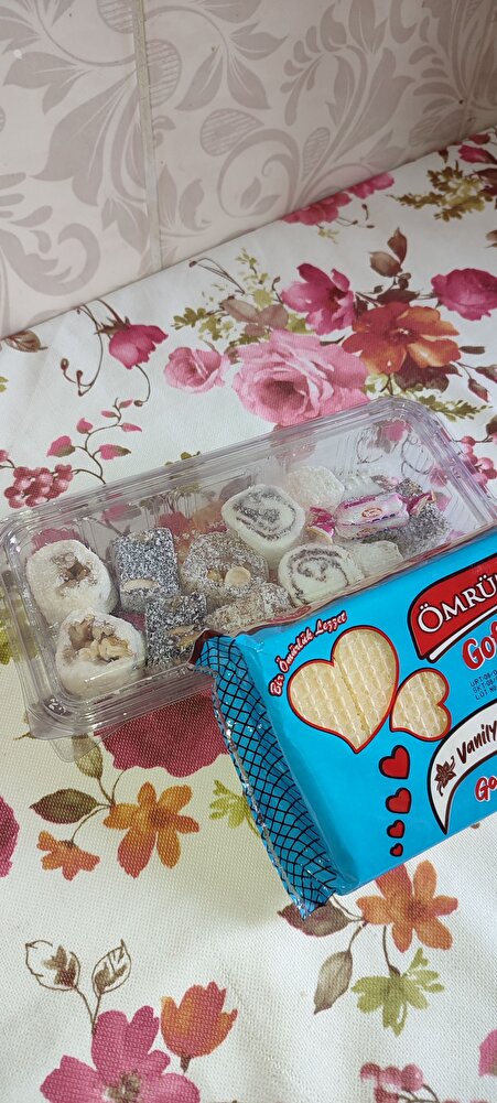 Ürünün lezzeti güzel hediye içinde teşekkür ederim kargo da hızlı geldi.