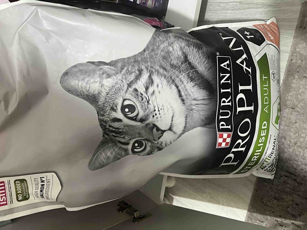 Kedim için aldım tadına bayılıyor