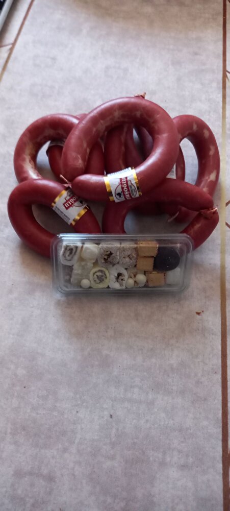 tadı ve baharati tam kıvamında tavsiye ederim paketleme de gayet güzel olmuş. Beraberindeki hediye lokum için de teşekkür ederim.