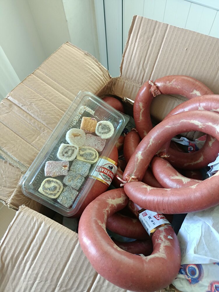 beğendik sucuklari  lokum satışı yaparsaniz kesinlikle daimi müşteriniz olurum acayip beğendim çok Taze tadı mükemmel teşekkür ederim ikraminiz için 🙂