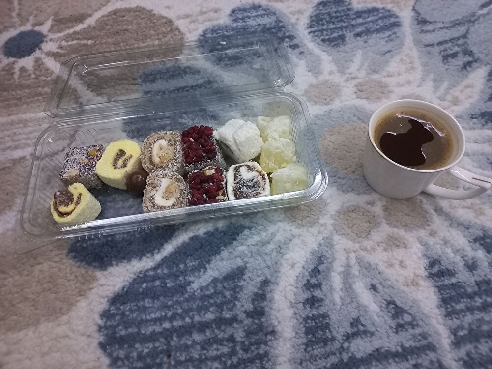 Ilk alisverisimizdi ... Ha ri ka ... Bundan sonra sucuk markamız budur.5 kg aldik stoklarda bitmemiş olsaydi bir 10 kg daha sipariş verecektik öyle güzel...Indirim bekleyen arkadaşlar beklemesin stoklarda bulur bulmaz kacirmayin :) Ayrica nazik hediyeniz icinde ayrica tesekkur ediyoruz cok begendik :)))