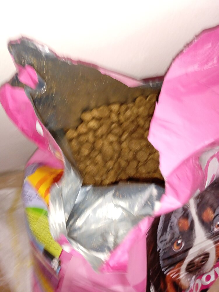 1 aylik yavru kangallarim yiyor fiyatına göre çok güzel paketleme güzel çuvalın ağzi kapalıydı ben açtım bence güzel kangallarim sevdi satıcıya da teşekkürler bence alın iyi günler