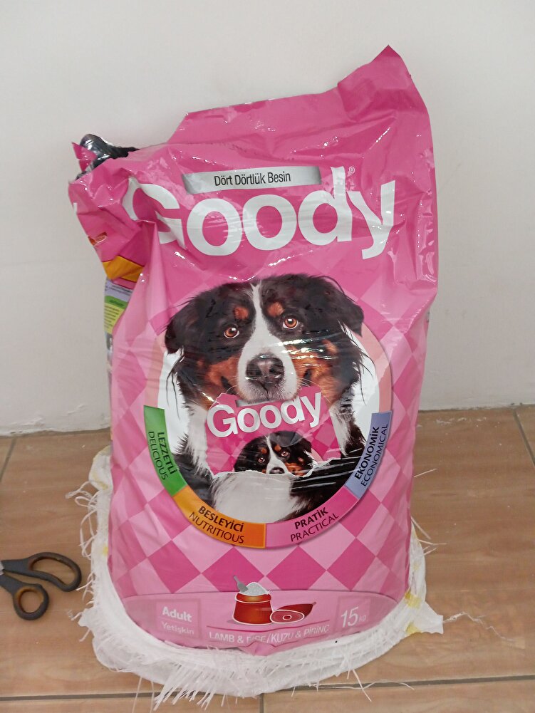 1 aylik yavru kangallarim yiyor fiyatına göre çok güzel paketleme güzel çuvalın ağzi kapalıydı ben açtım bence güzel kangallarim sevdi satıcıya da teşekkürler bence alın iyi günler