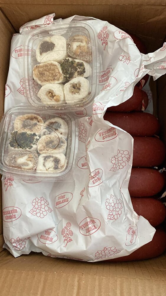 Daha lezzetine bakmadım ama kargo hızı,güzel hediyeleriniz, paketlemeniz harika,tadıda lezzetide aynen güzelse daimi müşterinizim..☺️Elinize emeğinize sağlık...