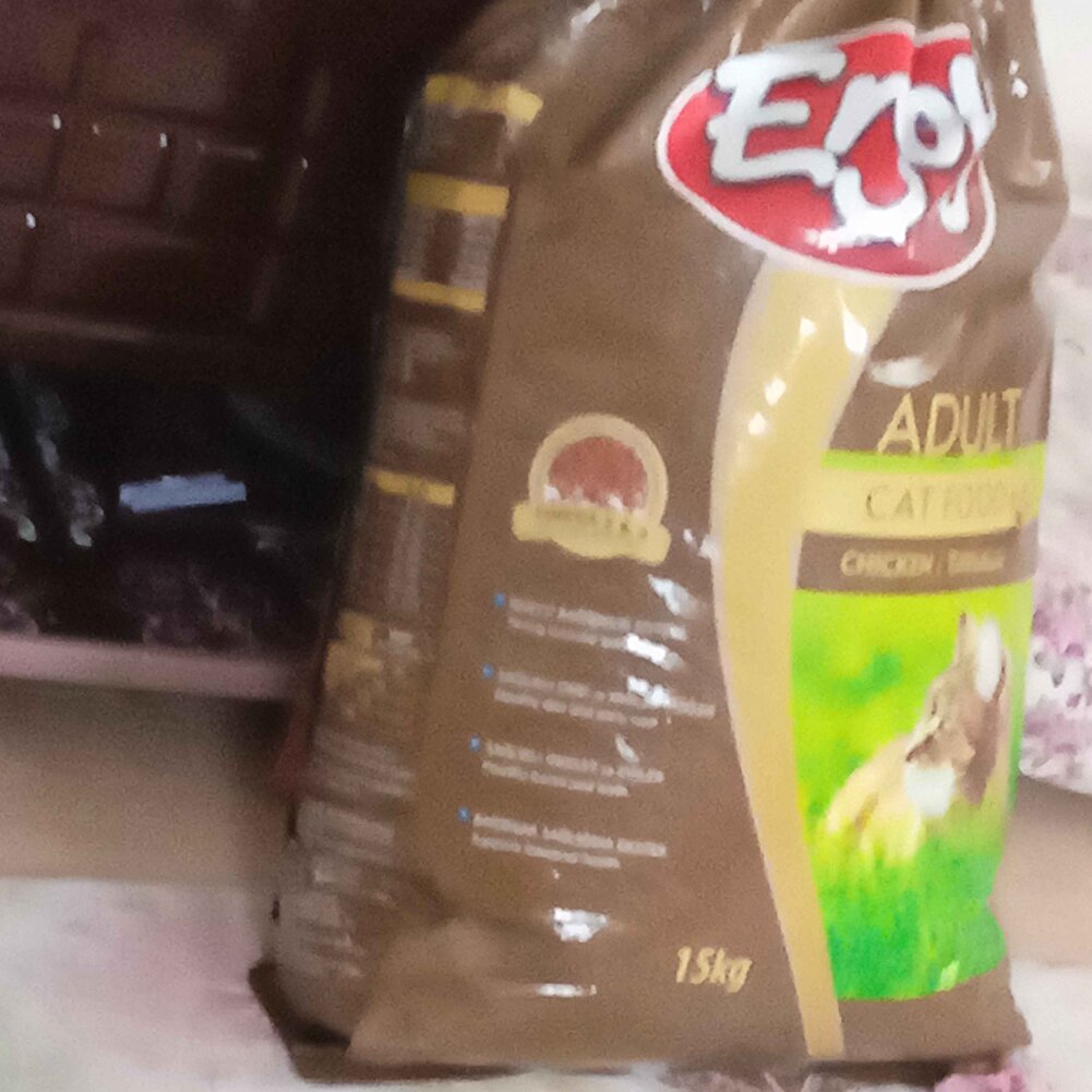 ürün elime ulaştı kısa sürede paketide güzeldi sokak kediler mamayı beğendiler verir vermez hemen bitirdiler teşekürler bundan sonra favorim bu mama