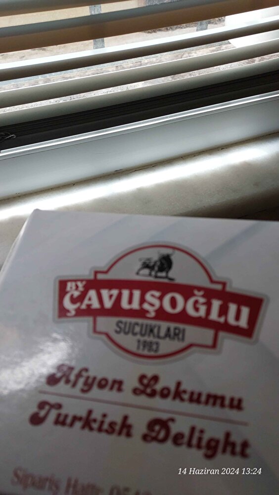 ürün  fiyata Göre  iyi  kargo bir günde geldi hızlı ve düzgün paketlenme 23 tane kangal sucuk geldi ,+tava + ve lokum alinirmi alınır  tadida güzel fiyata göre  olmadığından yorumlara yazmqk için tafina baktım hafif çocukların rahat yiyebilcegi bı sucuk