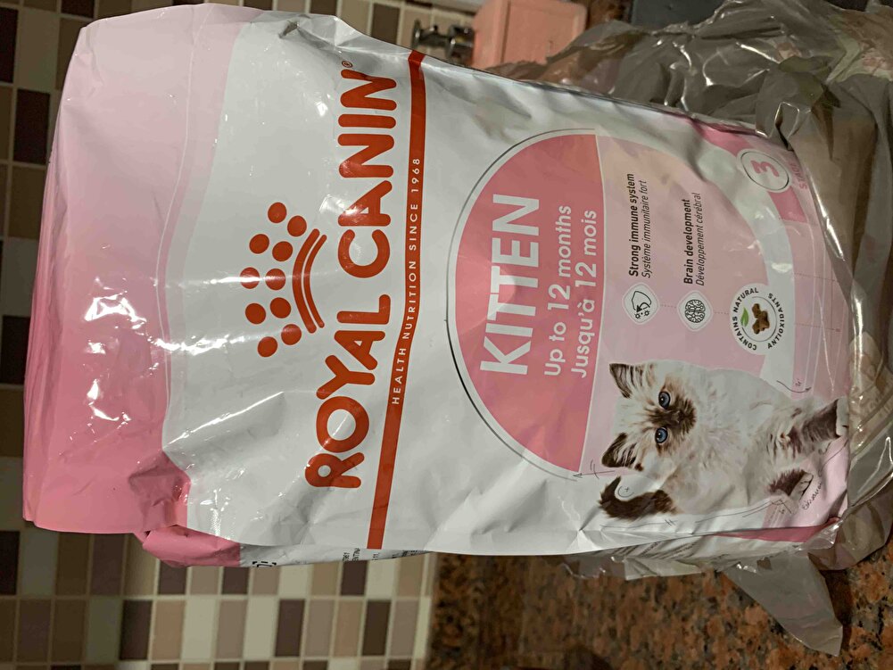 Royal canin cok guzel bir mama patili cocuklarim severek yiyorlar saticiyada cok tesekkur ederim  trendyol expiresede tesekkurler