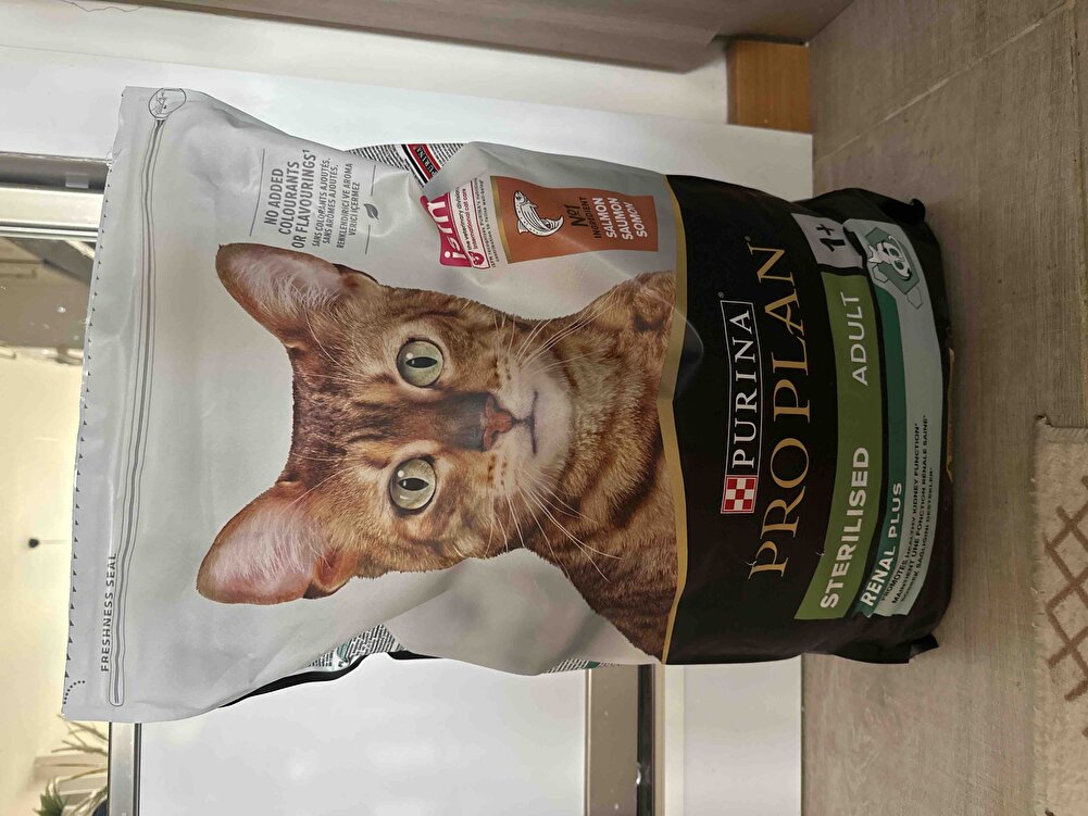 Kedilerim çok severek yiyor. Açıp kapatması kolay tazeliğini koruyor. Çok memnunum.