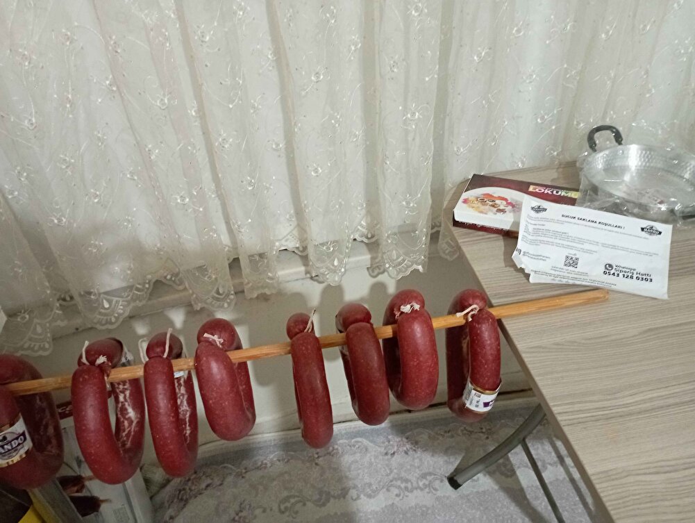 severek tüketiyoruz.Çok teşekkürler lezzet paketleme ve yanında gönderdiginiz güzel hediyeler için 👏👏👏👏