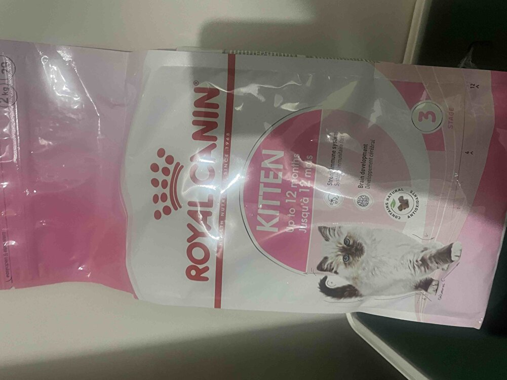 3 aylık patime öneri üzerine aldım, umarım severek tüketir. Yalnız Aras kargo tam bir fiyasko. Dağıtıma çıktığında herhangi bi bilgilendirme mesajı yok. Arama yok. Kapının önüne paketi bırakıp gitmişler üstelik kutu parçalanmış hemen ürünü kontrol ettim allahtan patlağı yok idi. Lütfen kargo firmanızı değiştirin