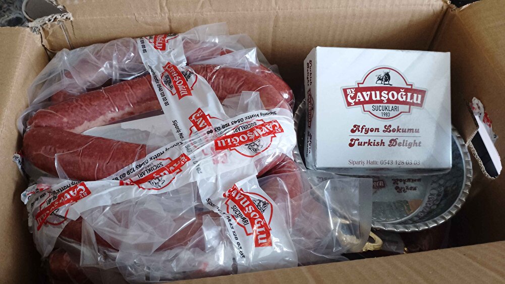 ürünlerim geldi şuanda sorunsuz bir şekilde yolladiklari hediye için çok teşekkür ederim tadına henüz bakmadık bakınca yorumu guncelliycem tekrar