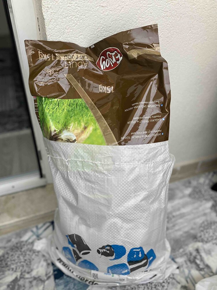 Paketleme çok güzeldi kargo hızlıydı kuryede çok mazikti memnun kaldım