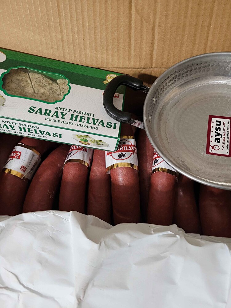 Çok beğendik. Hediyeler için ayrıca teşekkür ederiz.