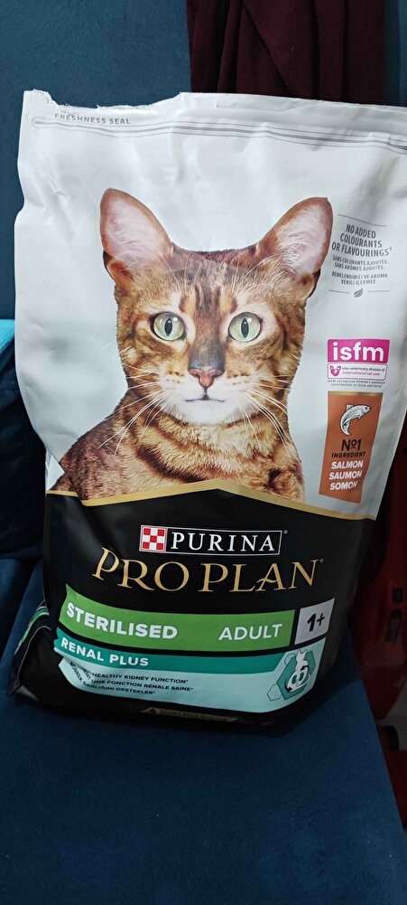 Paketleme çok güzeldi, sorunsuz geldi. Son kullanma tarihi 05-2025 yani çok taze bir mama geldi. Ürünü tavsiye ederim satıcıya da çok teşekkür ederim.