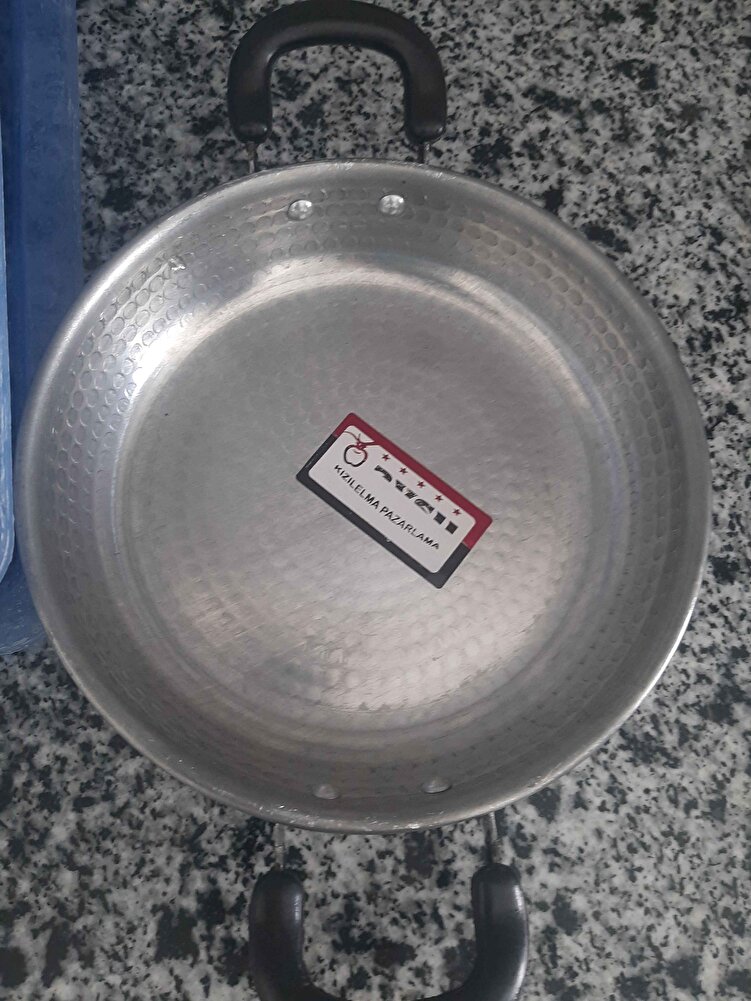 Çok memnun kaldık özellikle rica üzerine bir kısmını acılı bir kısmını acısız koyduğunuz için teşekkür ederim. Hediyeleri için de teşekkürler