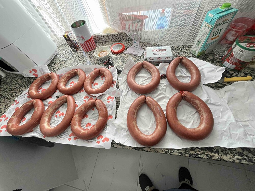 Çok güzel kokuyorlar hediyeler için teşekkür ederim tava ve lokum açıp kuruması için bıraktım 1 gün sonra kargo elime ulaştı notum da dikkate alındı