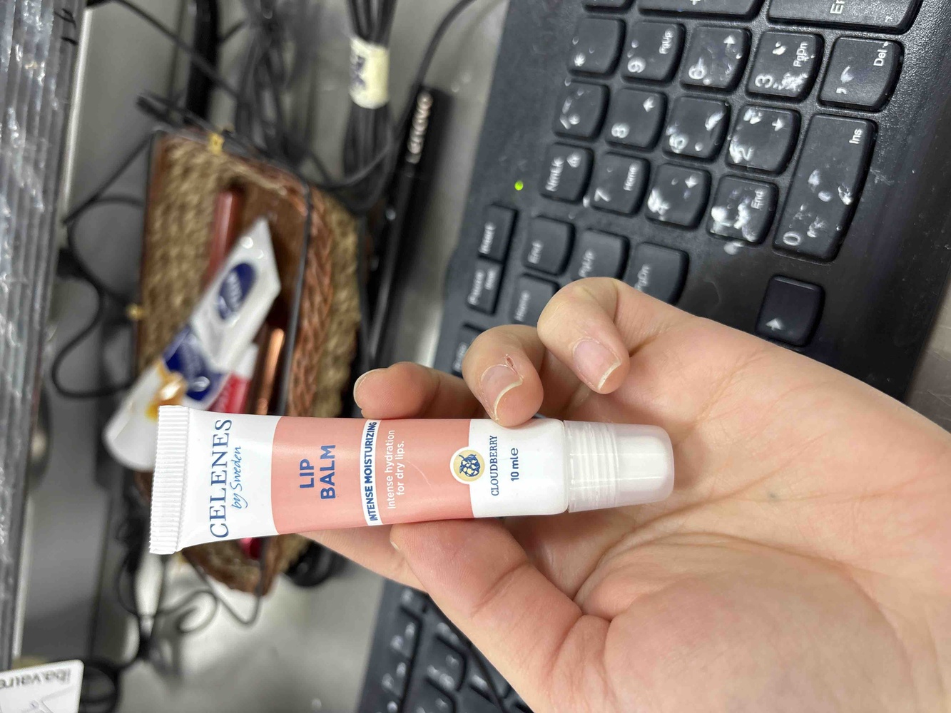 Yoğun Nemlendirici ve Yatıştırıcı Cloudberry Lip Balm 10 ml – Celenes