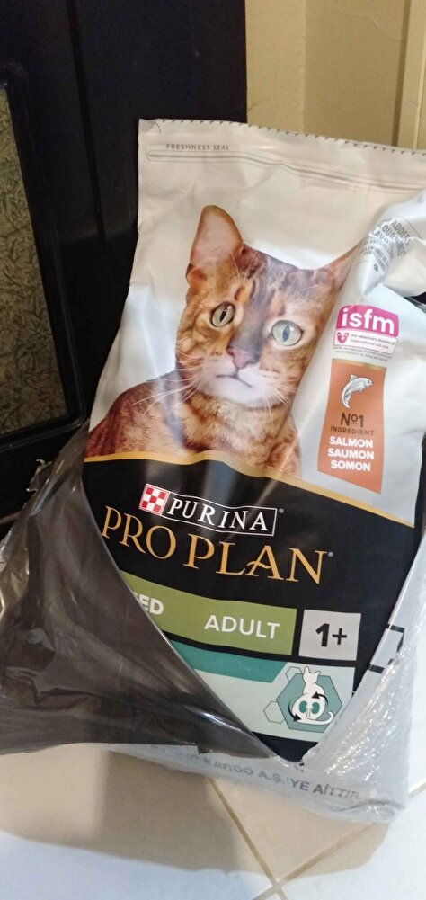 veteriner tavsiye ile aldım. Daha öncede almıştım kedimiz severek yiyor.