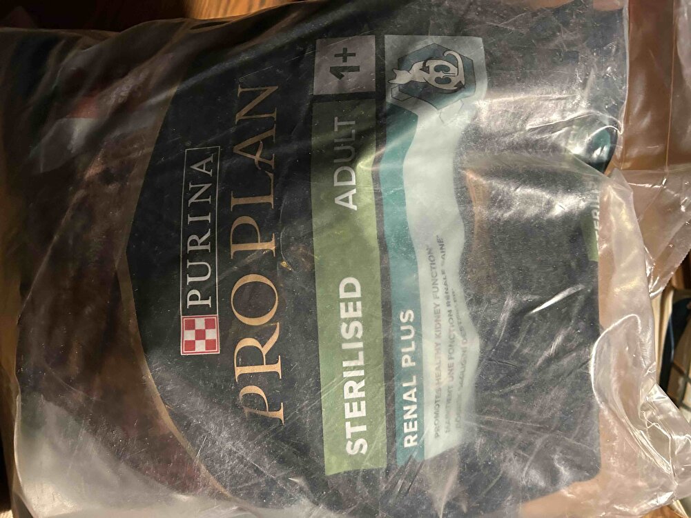 Ürünüm geldi kedilerim severek yiyor teşekkürler