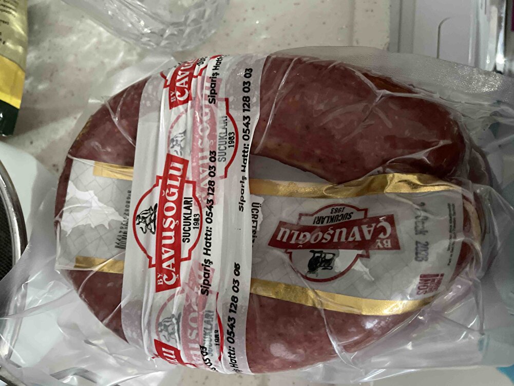 Ben Mando sucuğu aldım Helal diye bana Çavuşoğlu sucuk geldi ve helal yazmıyor . Daha açmadım tadına bakmadım . Sanırım yanlış ürün yolladınız