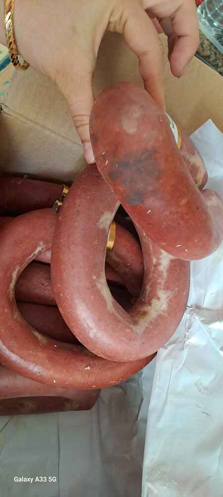 ürünler çok kötü geldi Resmem bu sıcakta hepsi bir kolide koymuşsunuz içinde buz yok  ayrı sarım yok paketleme çok kötü direk dolapa koydum ama kullanılırken çıkartıyorum. inşallah tadında bozukluk yoktur. Bir daha bu şekil Asla ürün alamıyor?
