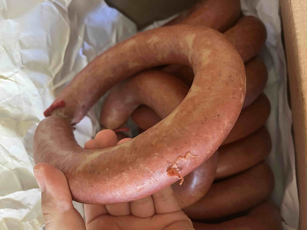 Üste çıksın diye beş yıldız veriyorum herkes okusun!!! Ürün gıda olmasına rağmen vakumsuz geldi artı tarihi geçmiş ürün göndermişler söylenildiği gibi öyle hediye falanda koymamıştılar iade sürecinde de çok uğraştırdılar helal etmiyorum