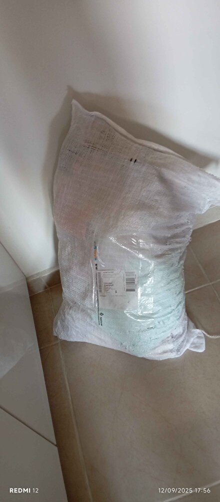 Tam zamanında elime ulaştı sokaktaki canlar için almıştım mamaları az kalmıştı çok teşekkür ederim içindede pet göndermiş iniz yeni doğum yapan bebişlerim altına sericem yumuşak yatsınsınlar canlar