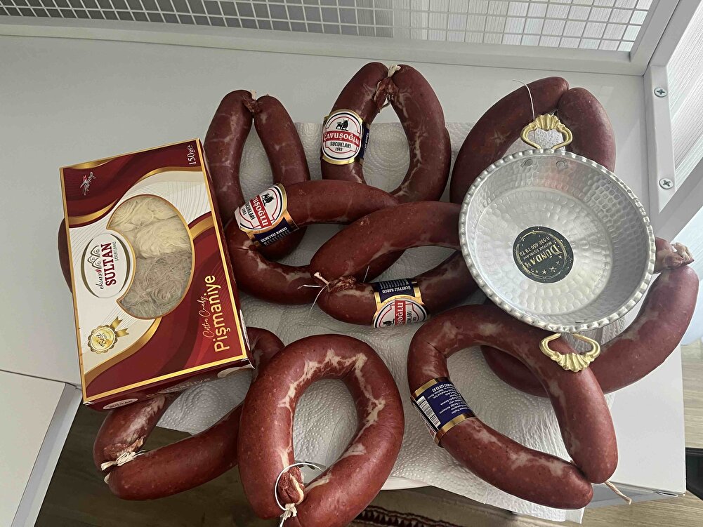 Ürünün tadı güzel tavsiye ederim hediyeler için teşekkür ederim