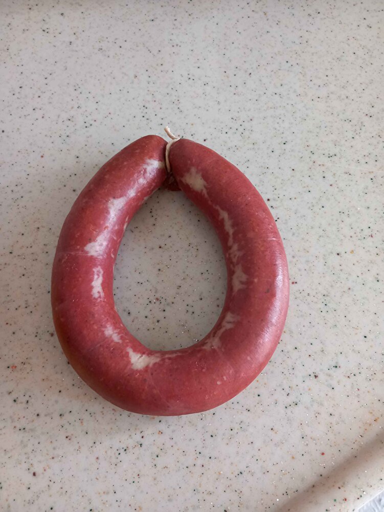 tereddüt ederek aldım çok güzel teşekkürler ederim ve hediyeler için ayrıca teşekkür ederim inanın koliyi açarken buram buram koktu kurusun çok daha güzel olıyor