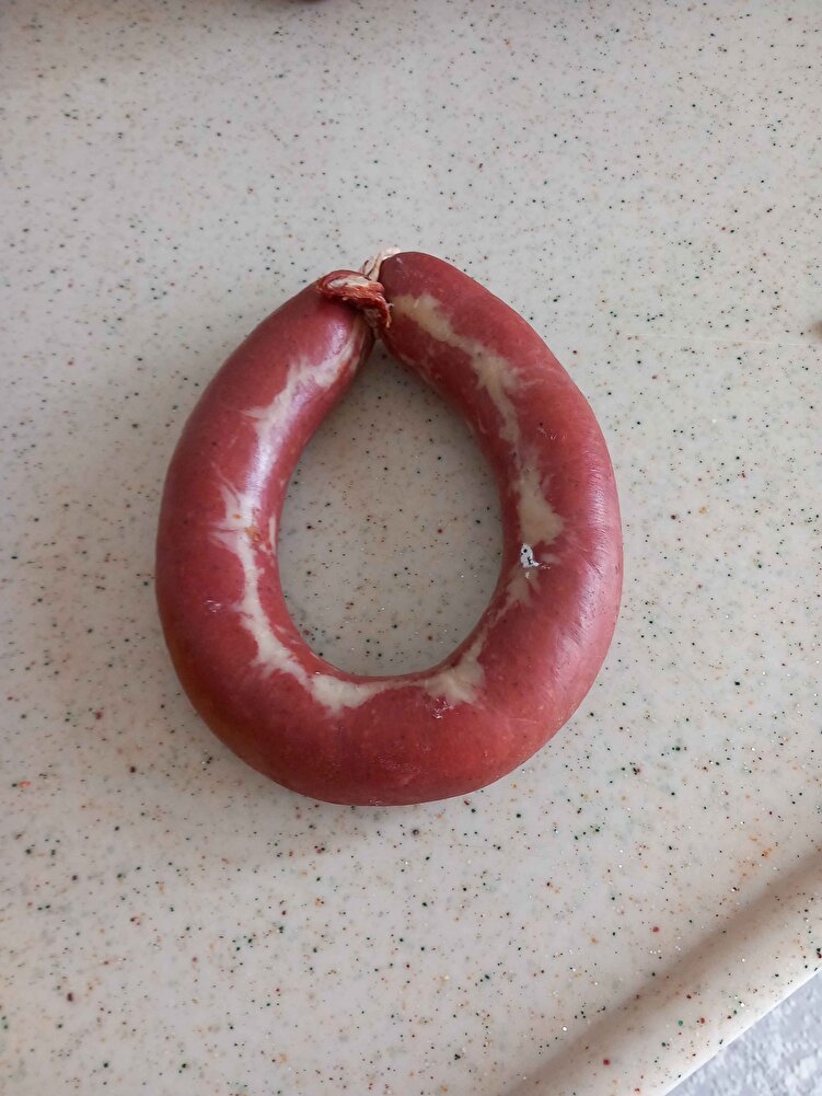 tereddüt ederek aldım çok güzel teşekkürler ederim ve hediyeler için ayrıca teşekkür ederim inanın koliyi açarken buram buram koktu kurusun çok daha güzel olıyor