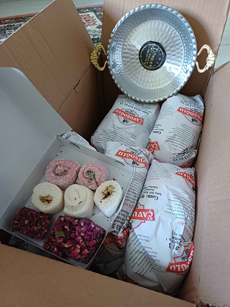 Satıcıya çok tesekkur ederim öncesinde tereddüt ettim ama yorumlara bakarak aldım cok tesekkur ederim çok guzel paketleme ürunude cok begendik