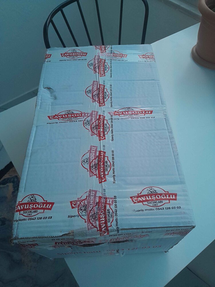 cocuklar  begendi  hediye  için ayrica  teşekkürler..not geceyim  keske lokumlari  bir posete  gecirseniz  sucuk  kokusu  sinmisti  uzerine