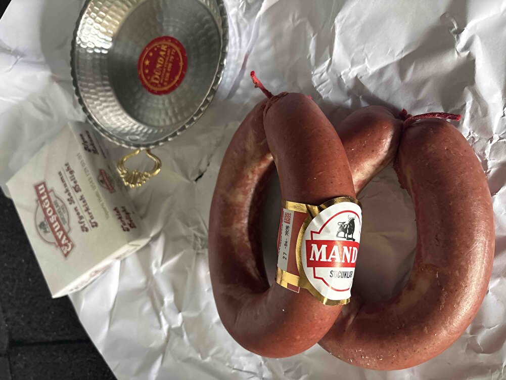 Tadına daha bakmadım oğlumu bekliyorum okuldan gelsin onuda ekleyeceğim ama kokusu tazeliği çok iyi gediler içinde teşekkürler eğer memnun kalırsan da hep alıcağım yer olacak