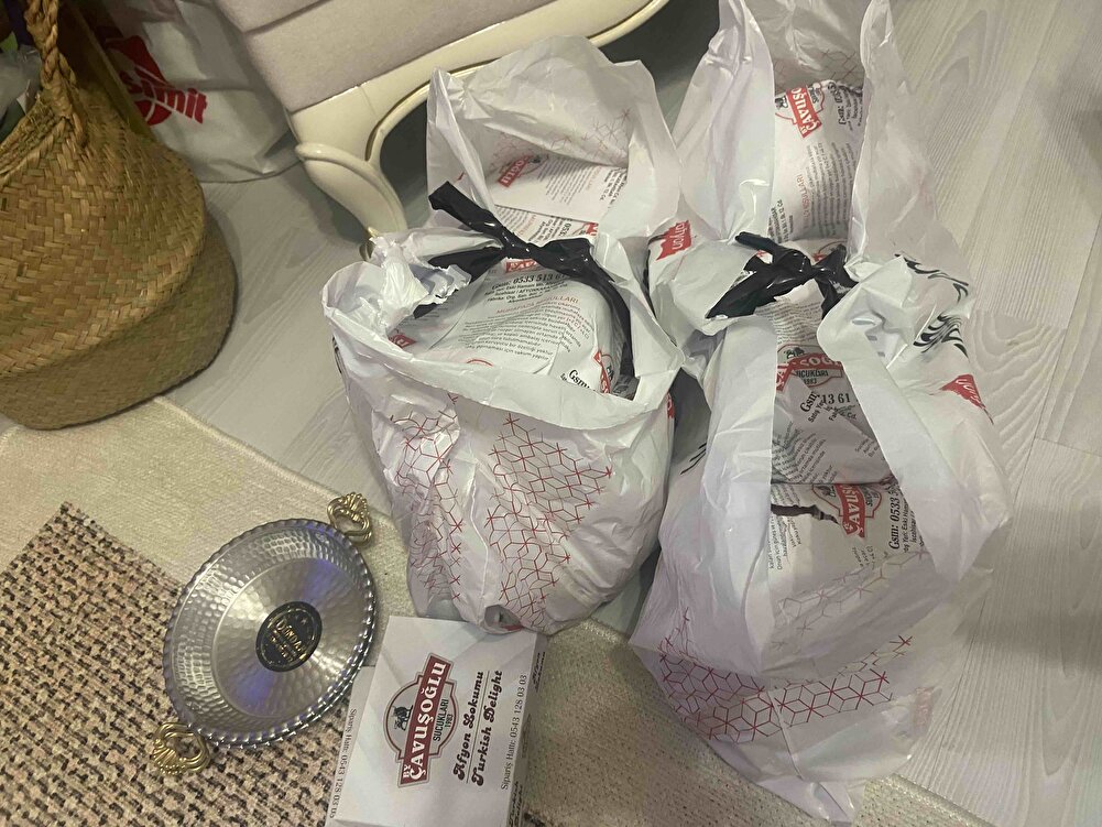 3. Siparişim gayet memnunum her zaman eksiksiz ve çok hızlı şekilde teslimatım gerçekleşti satıcı son derece ilgili kendisine teşekkür ederim